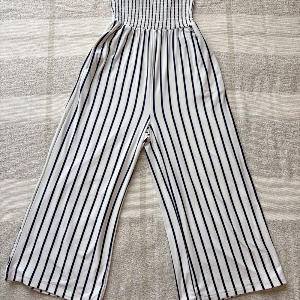 Justify White and Navy Smocked Strapless Striped Jumpsuit Wide Leg Small - Picture 3 of 4